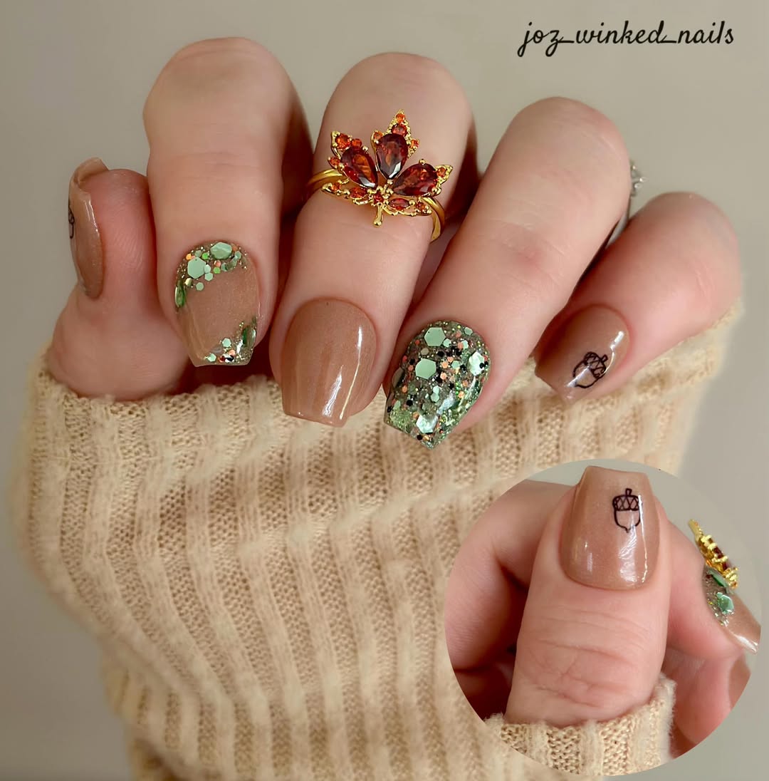 MAPLE LEAF RING