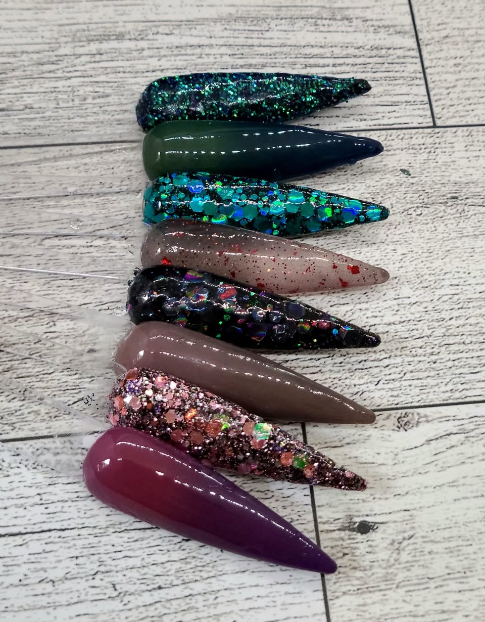 DARK & MOODY COLLECTION