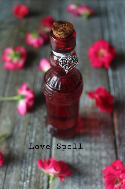 LOVE SPELL CUTICLE OIL