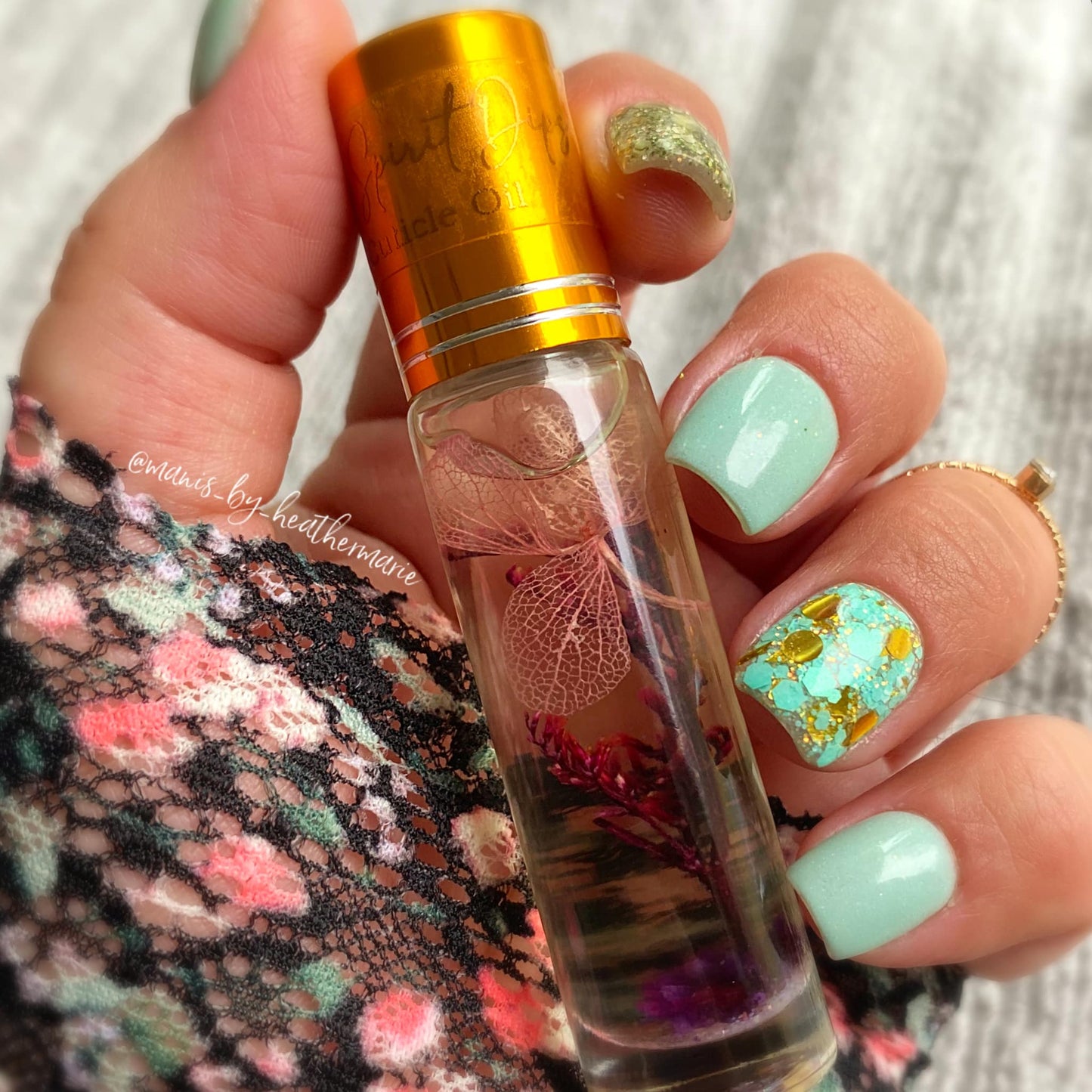 LULLING LAVENDER CUTICLE OIL