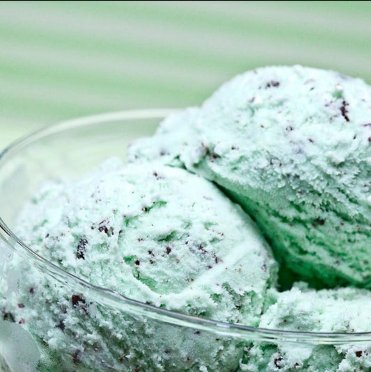 MINT CHOCOLATE CHIP CUTICLE OIL