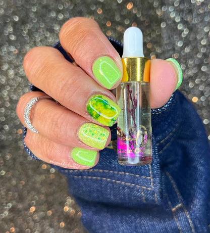 LOVE SPELL CUTICLE OIL
