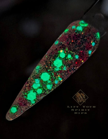 LIANA LOVE (glow)