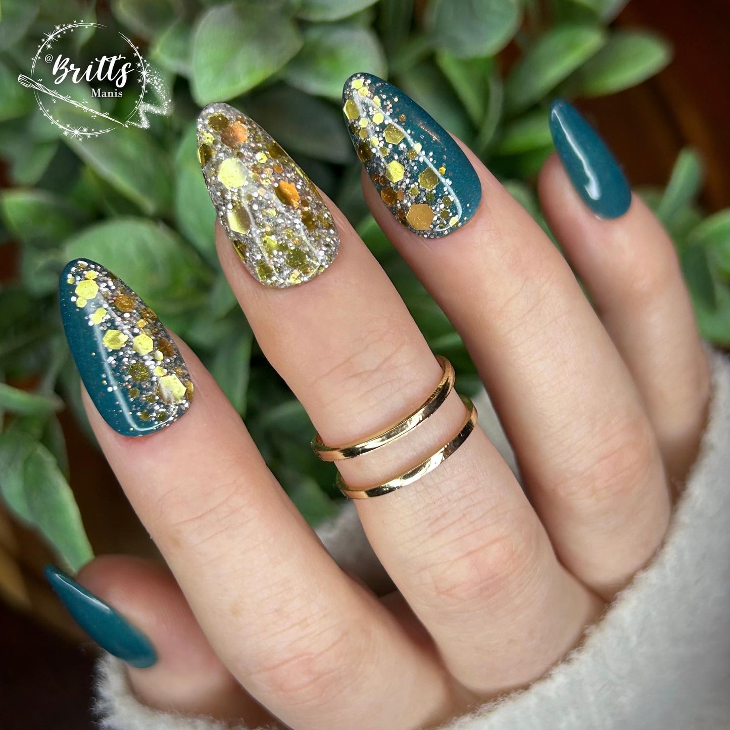 CHRISTMAS MASQUERADE BALL COLLECTION