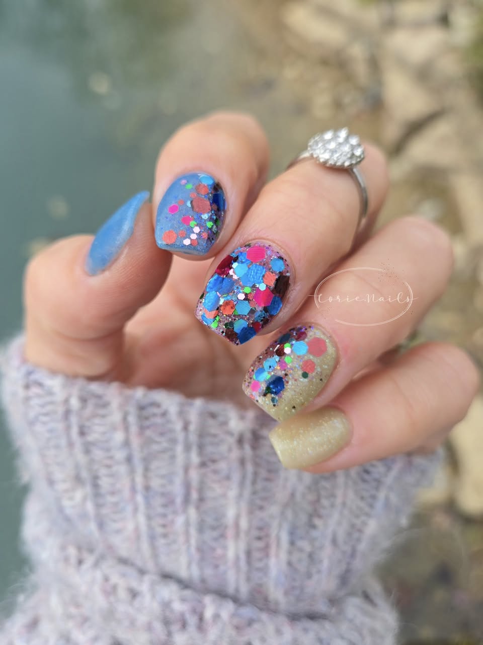 AUTUMN TO WINTER COLLECTION