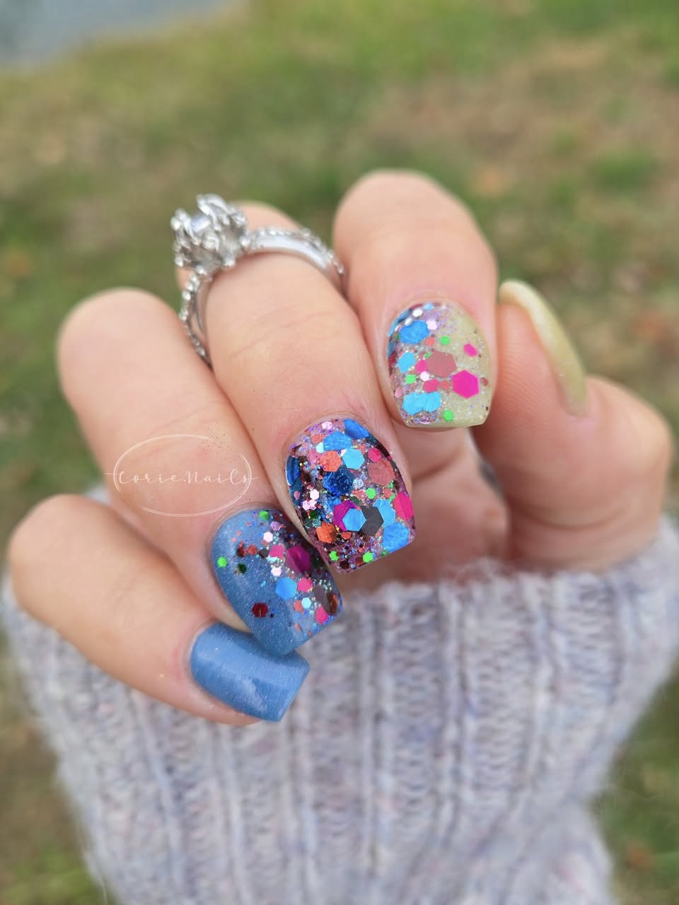 AUTUMN TO WINTER COLLECTION