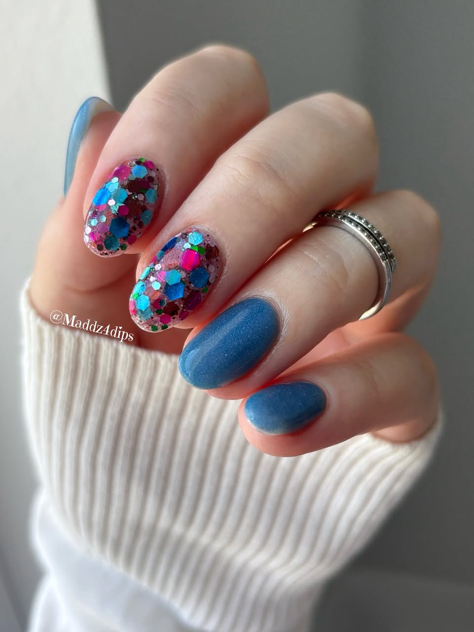 AUTUMN TO WINTER COLLECTION