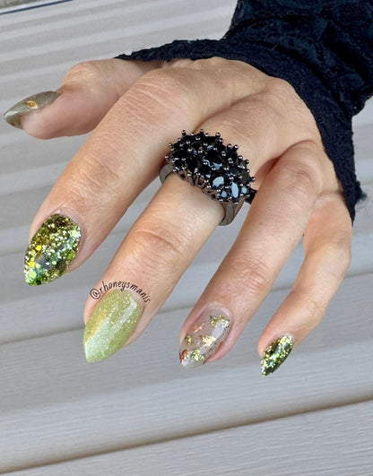 AUTUMN TO WINTER COLLECTION