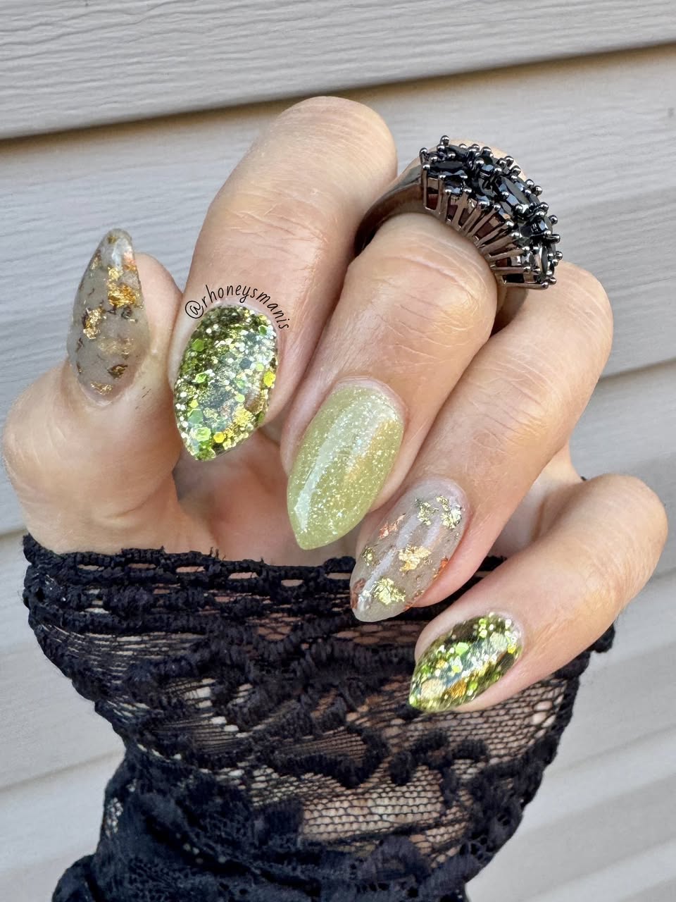 AUTUMN TO WINTER COLLECTION