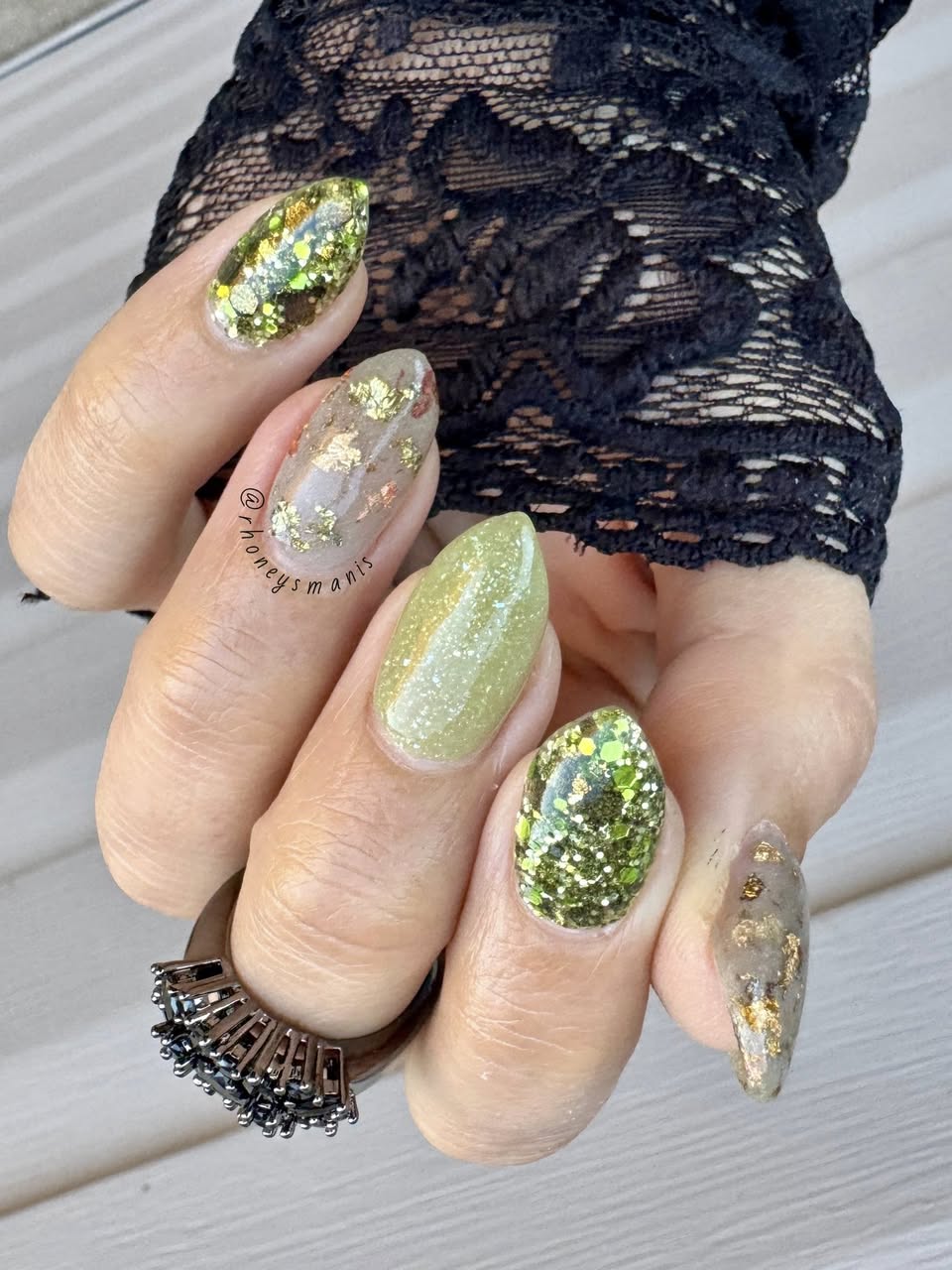 AUTUMN TO WINTER COLLECTION