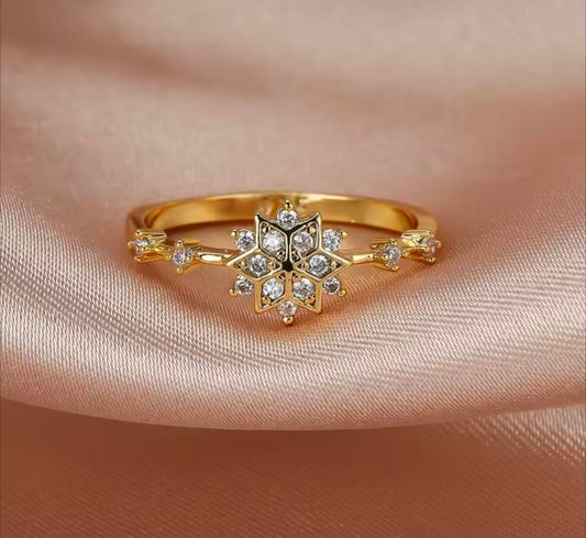 SNOWFLAKE NAILFIE RING